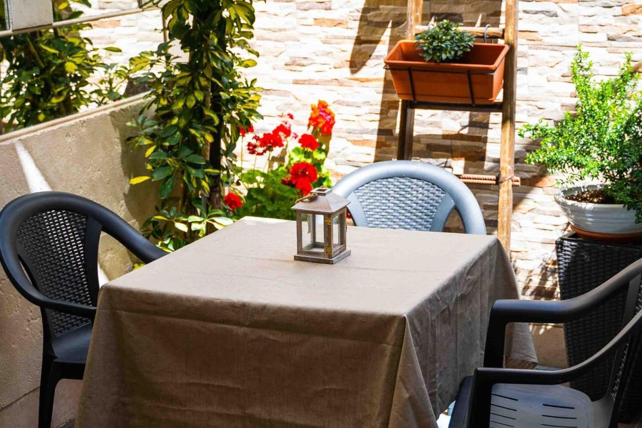 Bed and Breakfast Dei Monasteri Альтамура Экстерьер фото